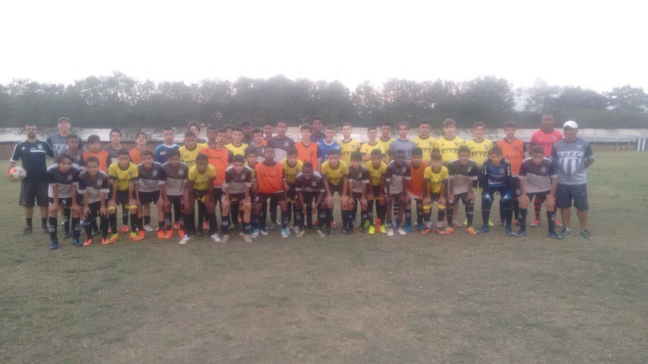 Equipe do P.F.F.C. participa de jogo amistoso contra a Ponte Preta de Campinas.